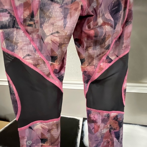 Lululemon On Pace Crop 21” - Sun Dazed Multi Pink - Picture 4 of 8